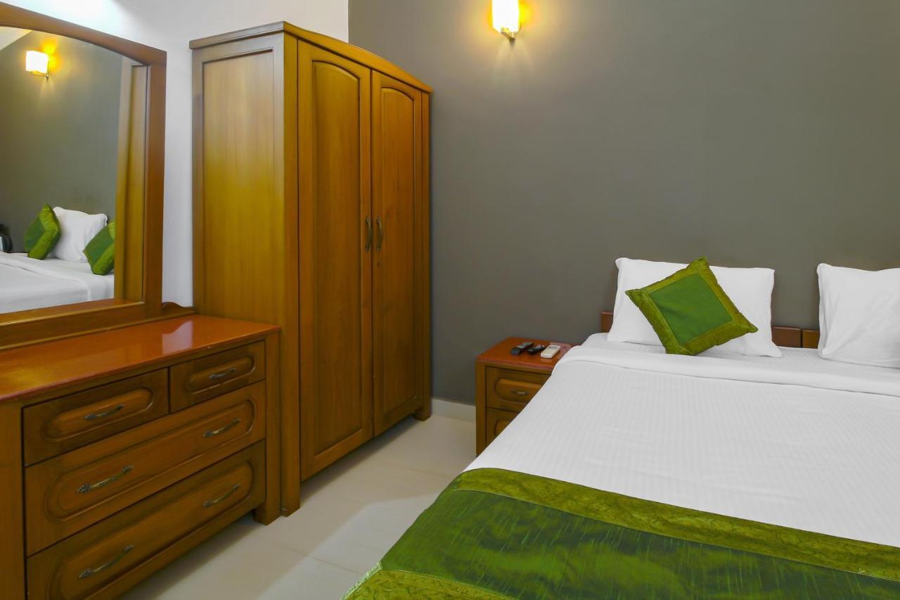 Treebo Trip La Portuguesa Hotel Candolim Exterior photo
