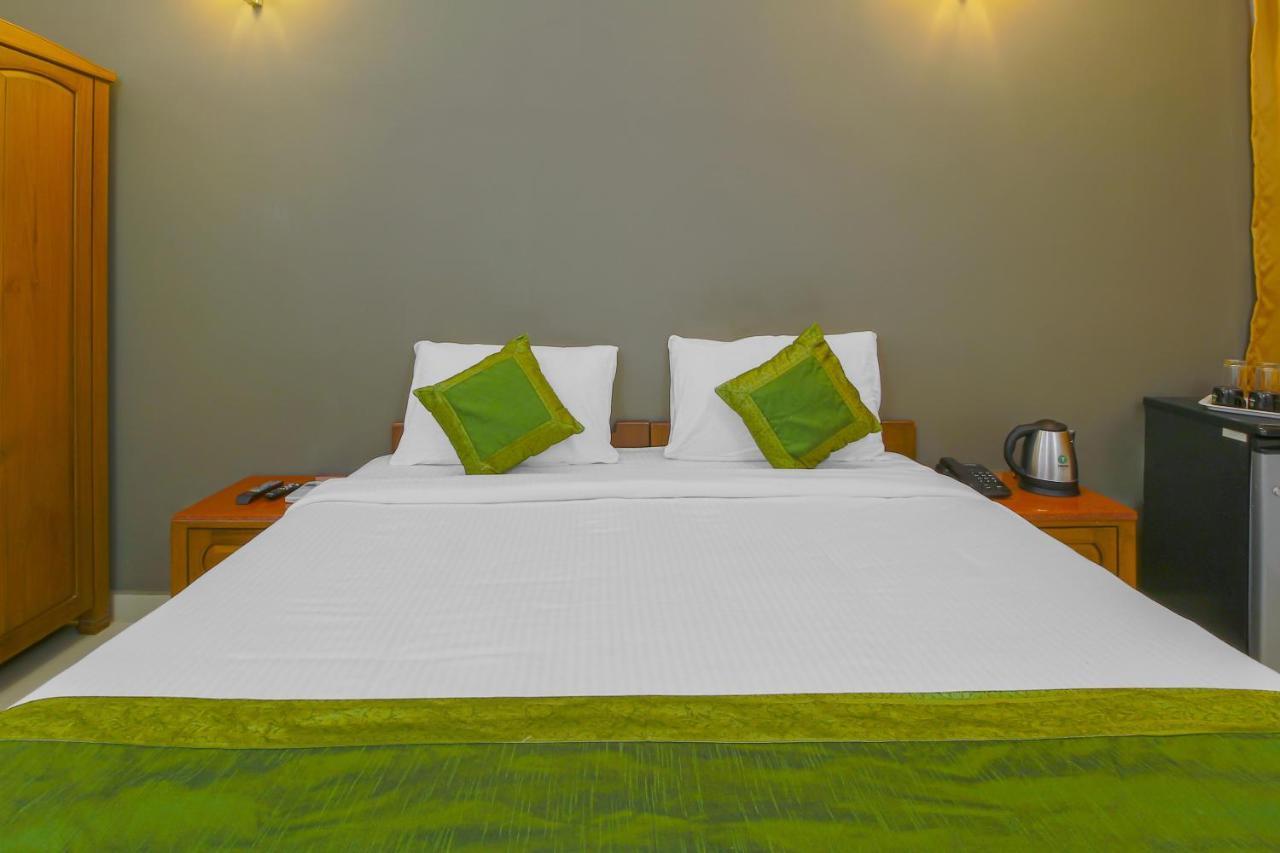 Treebo Trip La Portuguesa Hotel Candolim Exterior photo