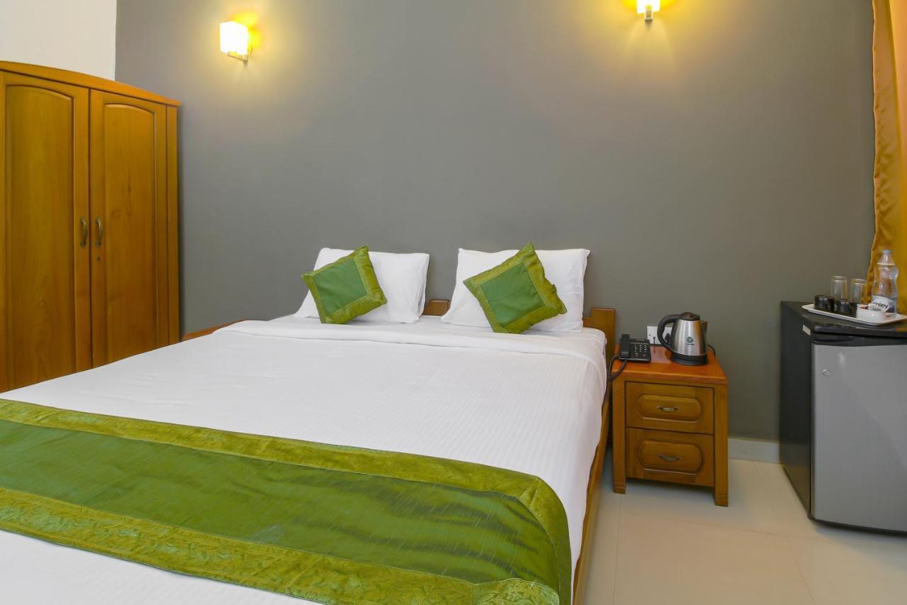 Treebo Trip La Portuguesa Hotel Candolim Exterior photo